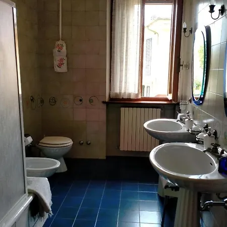Affittacamere Sofia Con Uso Cucina E Ampio Giardino Guest house *